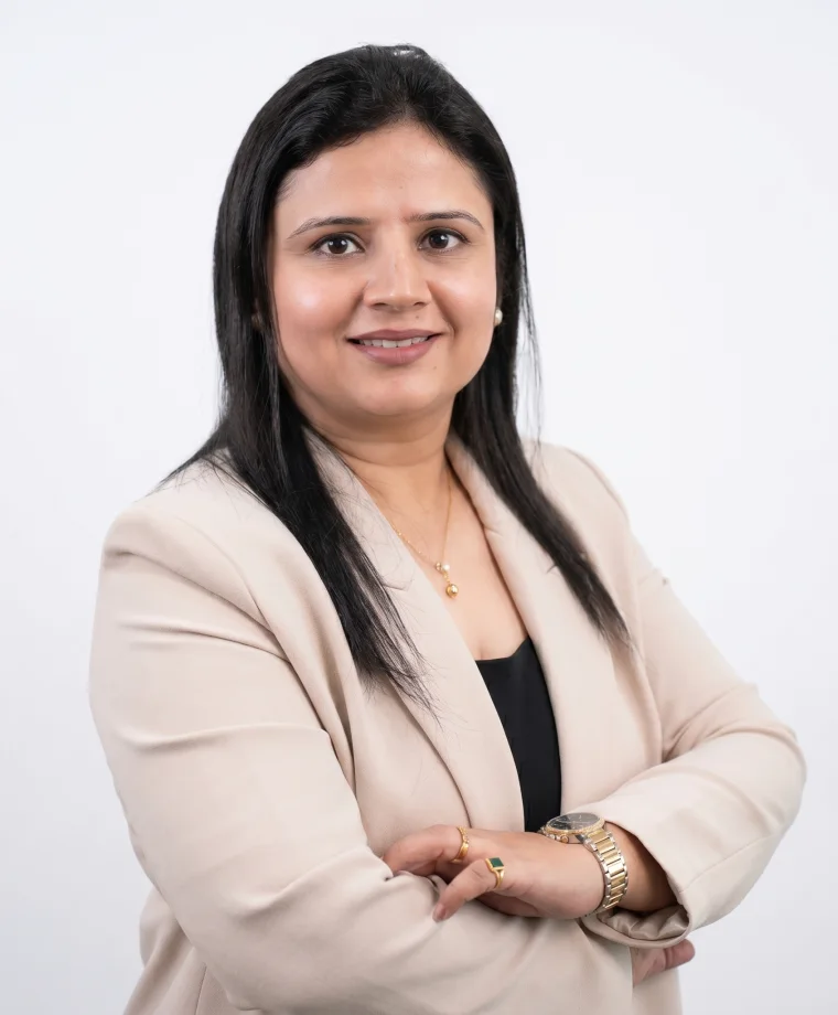 Lavina, Chief Operating Officer at SkyWing Real Estate